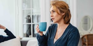 Early Signs of Perimenopause vs. Menopause Explained